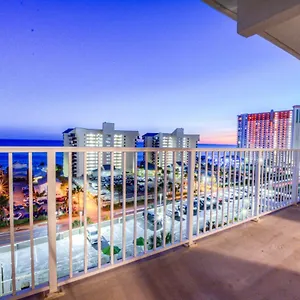 10th Floor! Beautiful 3 Bd, Great Amenities, And Great Location Holiday home